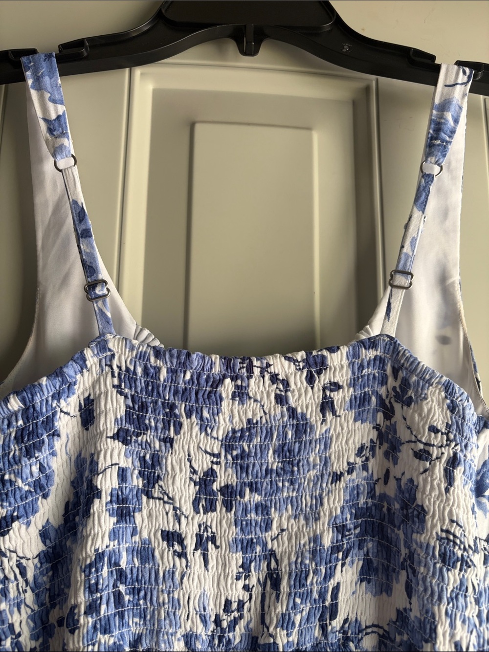 Hollister Sofia Side Slit  Maxi Flowered Lined Dress blue and white - Size XS - Picture 6 of 6